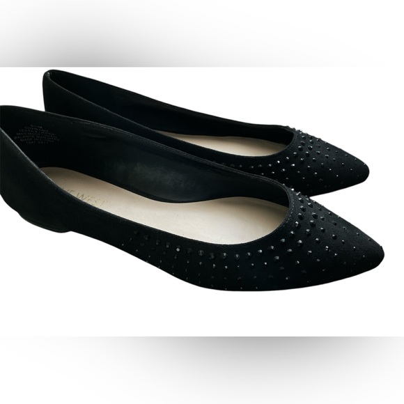 Black Nine West ODRANO Point Toe Studded Flats - Picture 1 of 5